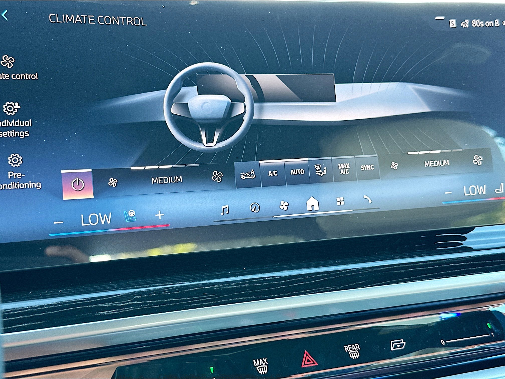 New 2026 BMW 750e xDrive w/ Executive Package image 13