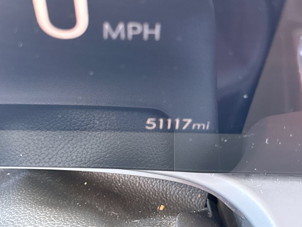 Used 2024 Buick Encore GX Sport Touring AWD/4WD image 19
