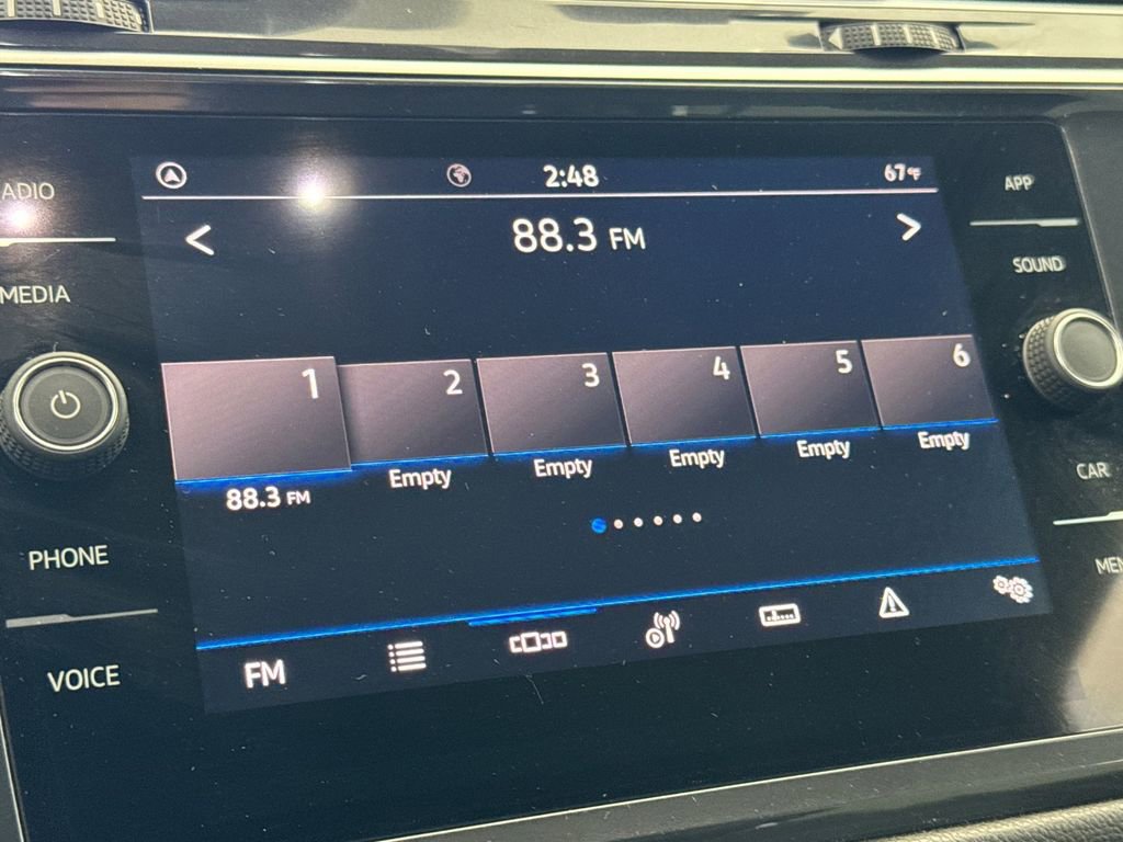 Used 2024 Volkswagen Tiguan SE image 18