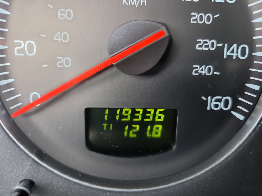 Used 2003 Volvo S60 2.4 FWD image 23