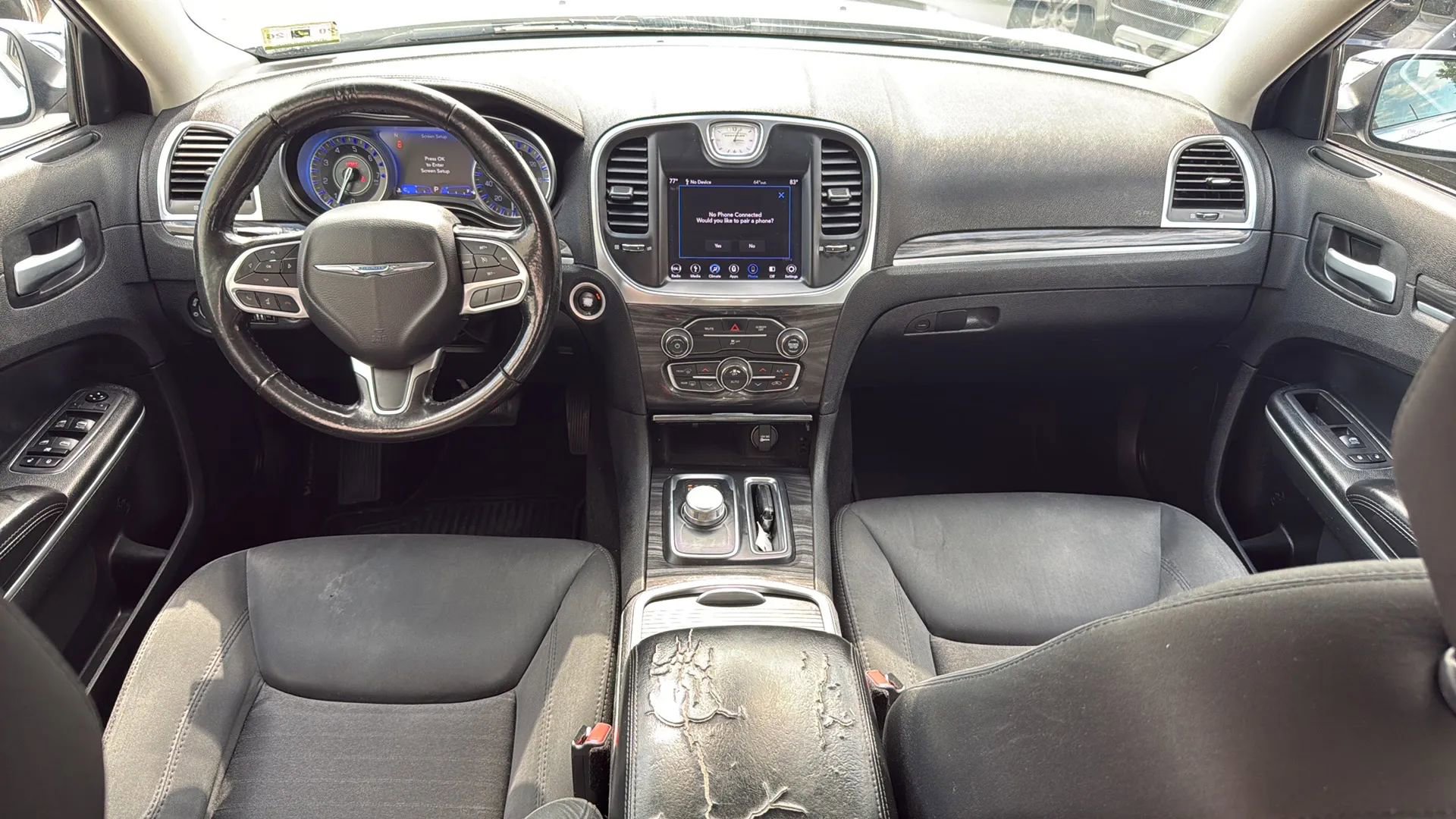 Used 2019 Chrysler 300 Touring w/ Chrome Appearance Package image 28