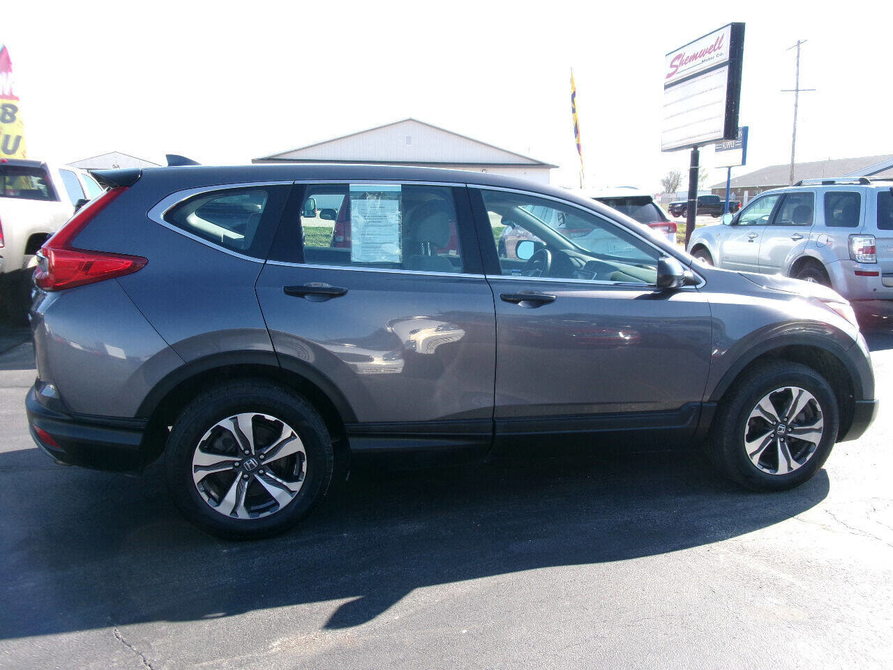 Used 2017 Honda CR-V LX image 7