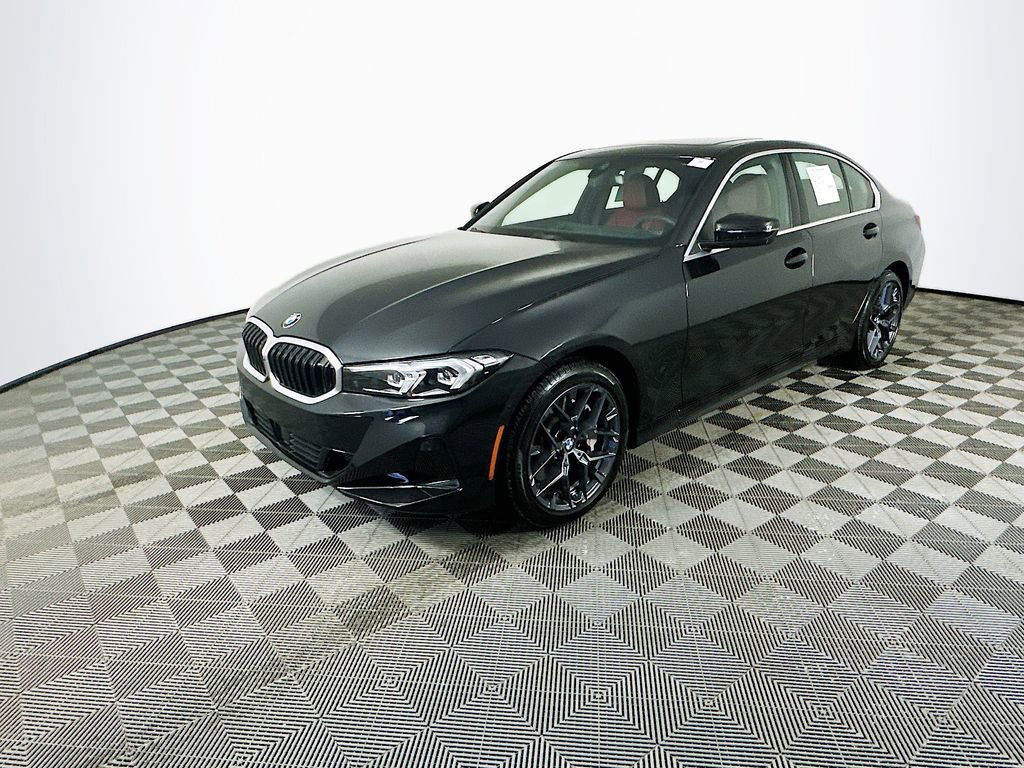 Used 2025 BMW 330i xDrive Sedan w/ Premium Package image 4