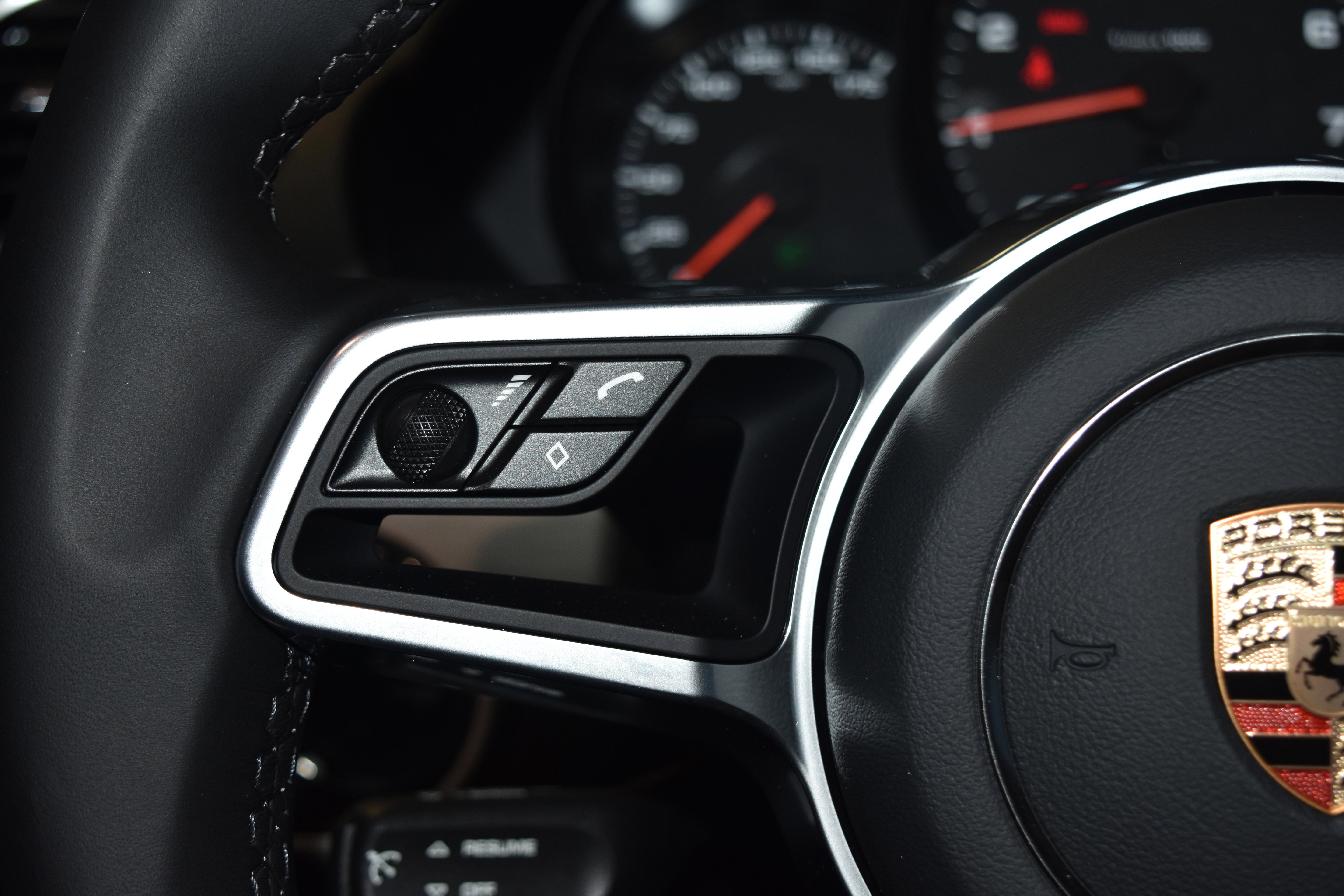 New 2025 Porsche 718 Cayman image 10