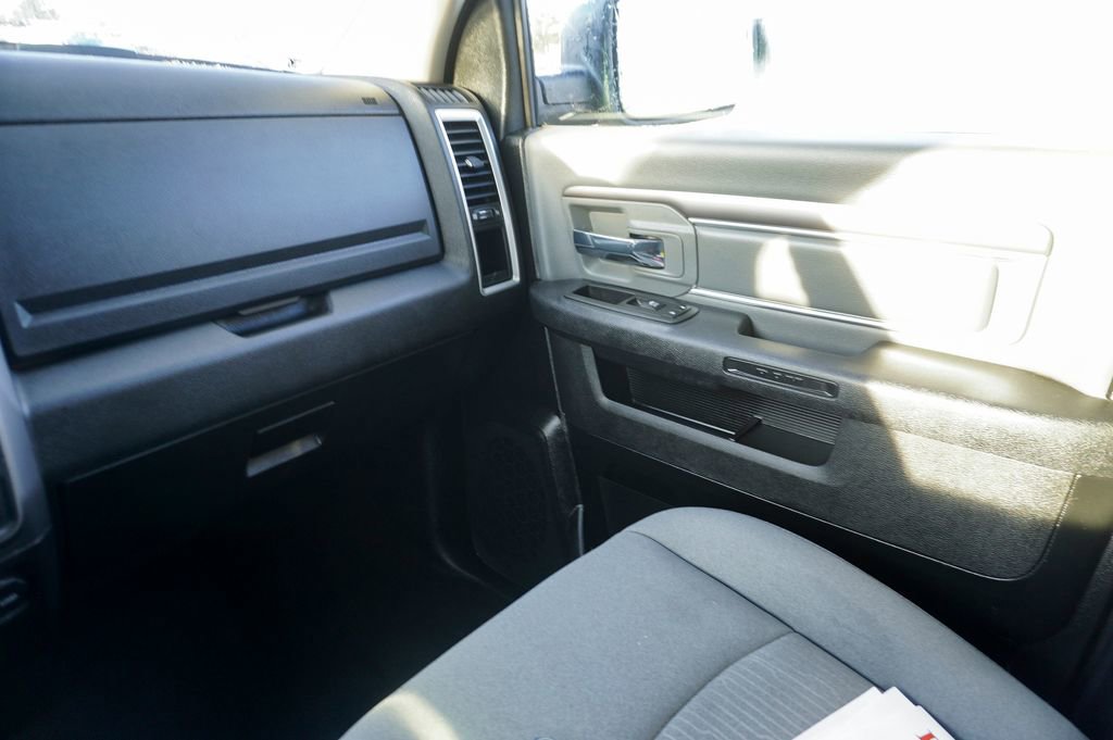 Used 2023 RAM 1500 Classic SLT image 24