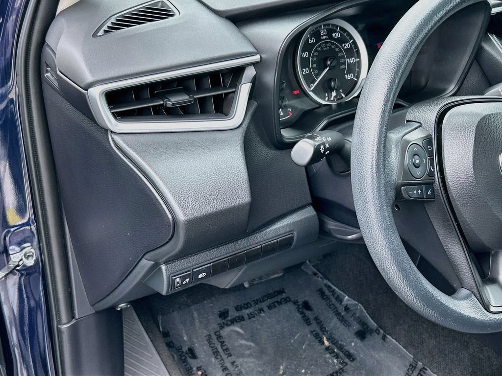 Used 2022 Toyota Corolla LE FWD image 10