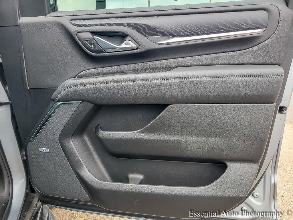 Used 2024 GMC Yukon Denali w/ Advanced Technology Package image 25