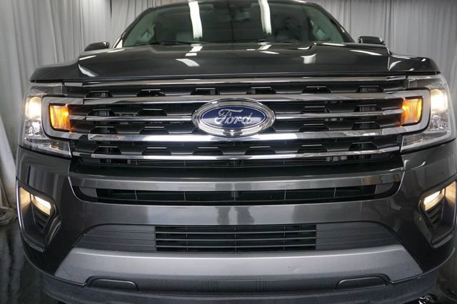 Used 2021 Ford Expedition Max XLT image 3