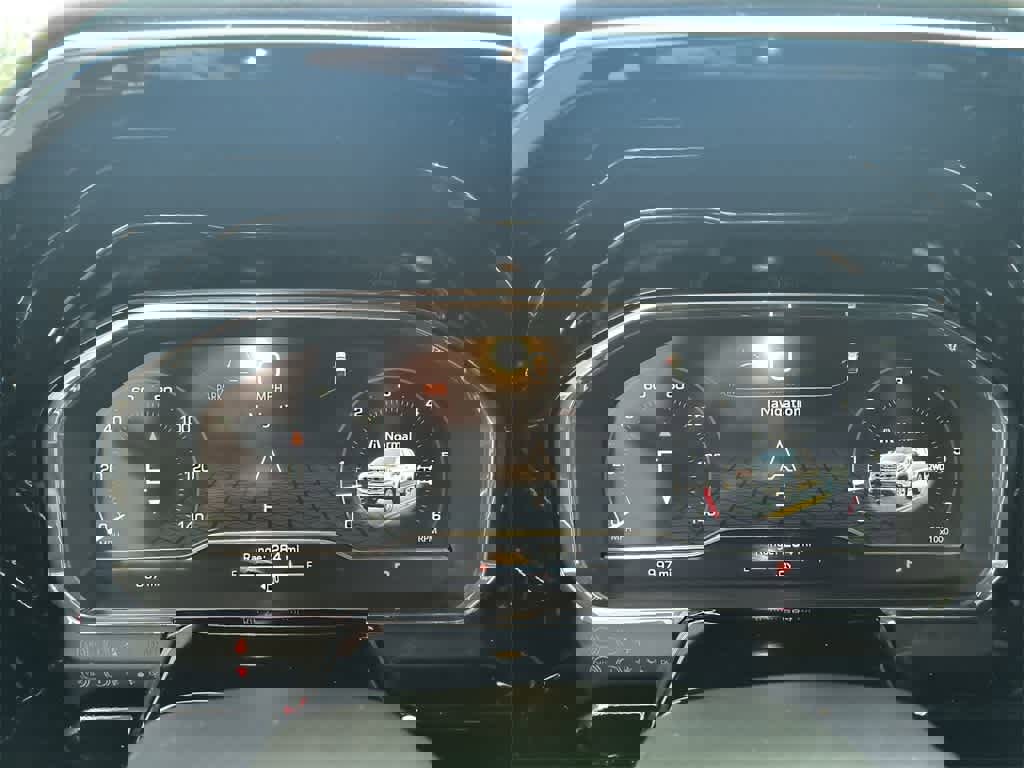 Used 2025 GMC Sierra 1500 SLT w/ SLT Premium Plus Package image 15