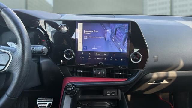 Used 2023 Lexus NX 350 F Sport image 11