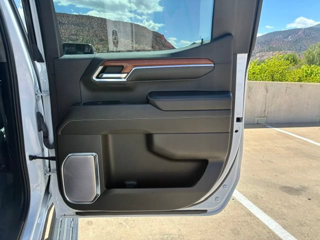 Used 2023 GMC Sierra 1500 Denali w/ Denali Reserve Package AWD/4WD image 19