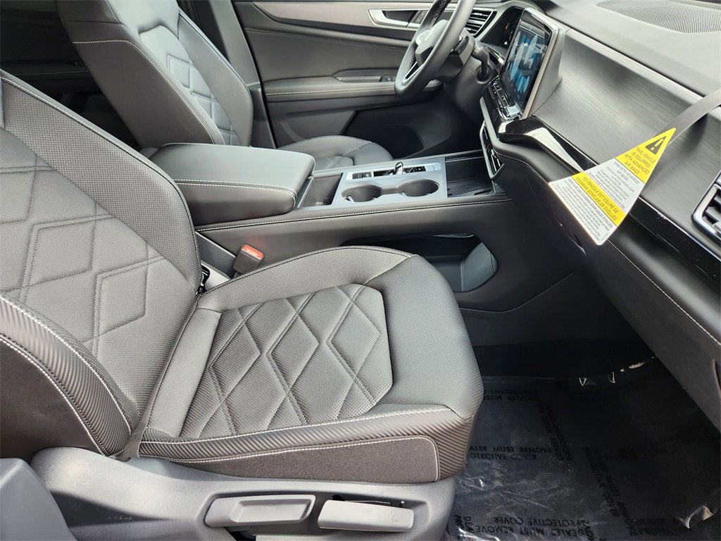 New 2025 Volkswagen Atlas Cross Sport SE image 18