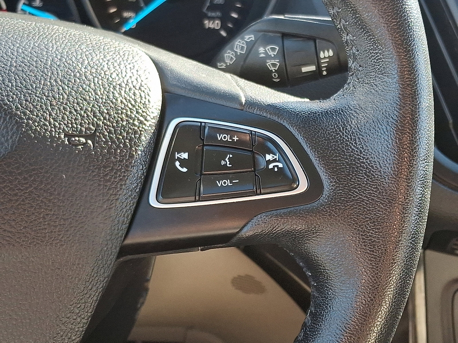 Used 2018 Ford Escape Titanium image 24