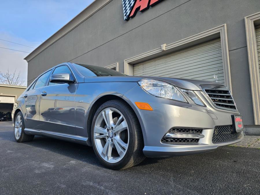 Used 2012 Mercedes-Benz E 350 4MATIC Sedan image 3