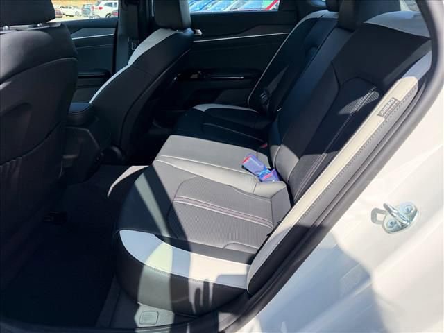 New 2026 Kia K5 GT-Line image 11