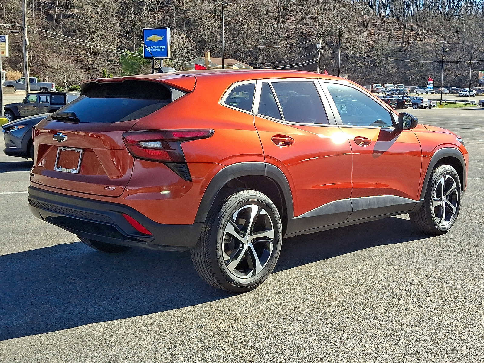 Used 2024 Chevrolet Trax RS w/ Sunroof Package image 6