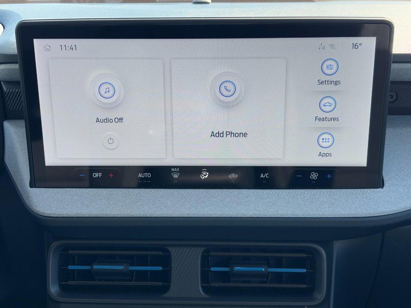 New 2025 Ford Maverick XLT image 8