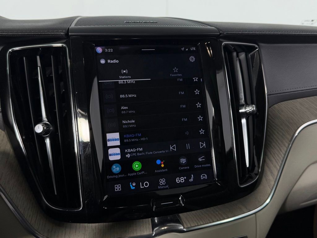 Used 2023 Volvo XC60 B5 Ultimate w/ Climate Package image 16