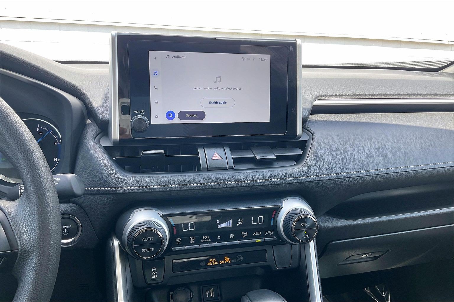 Used 2025 Toyota RAV4 XLE AWD/4WD image 37