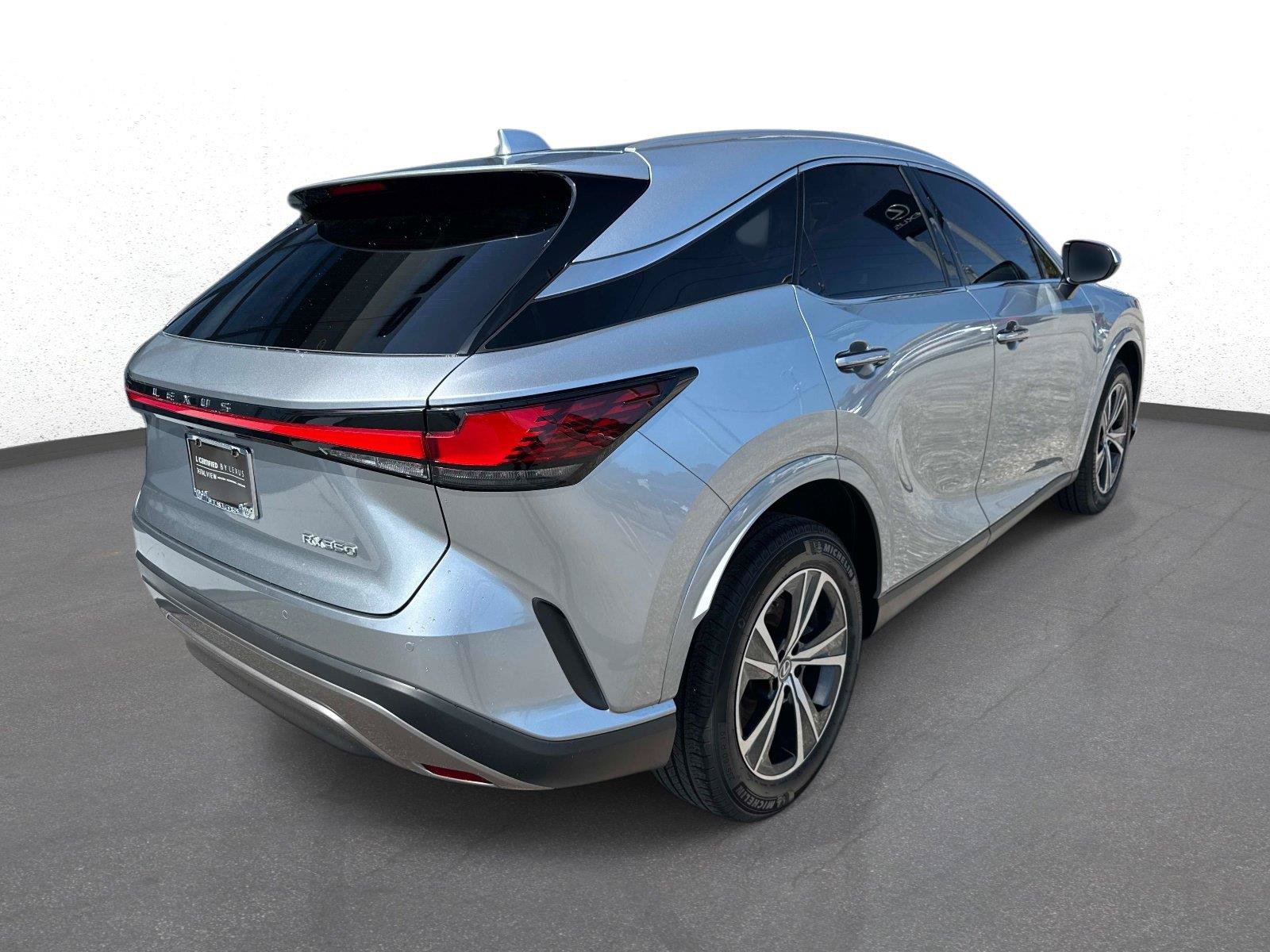 Certified 2025 Lexus RX 350 Premium w/ Accessory Package (Z1) FWD image 3