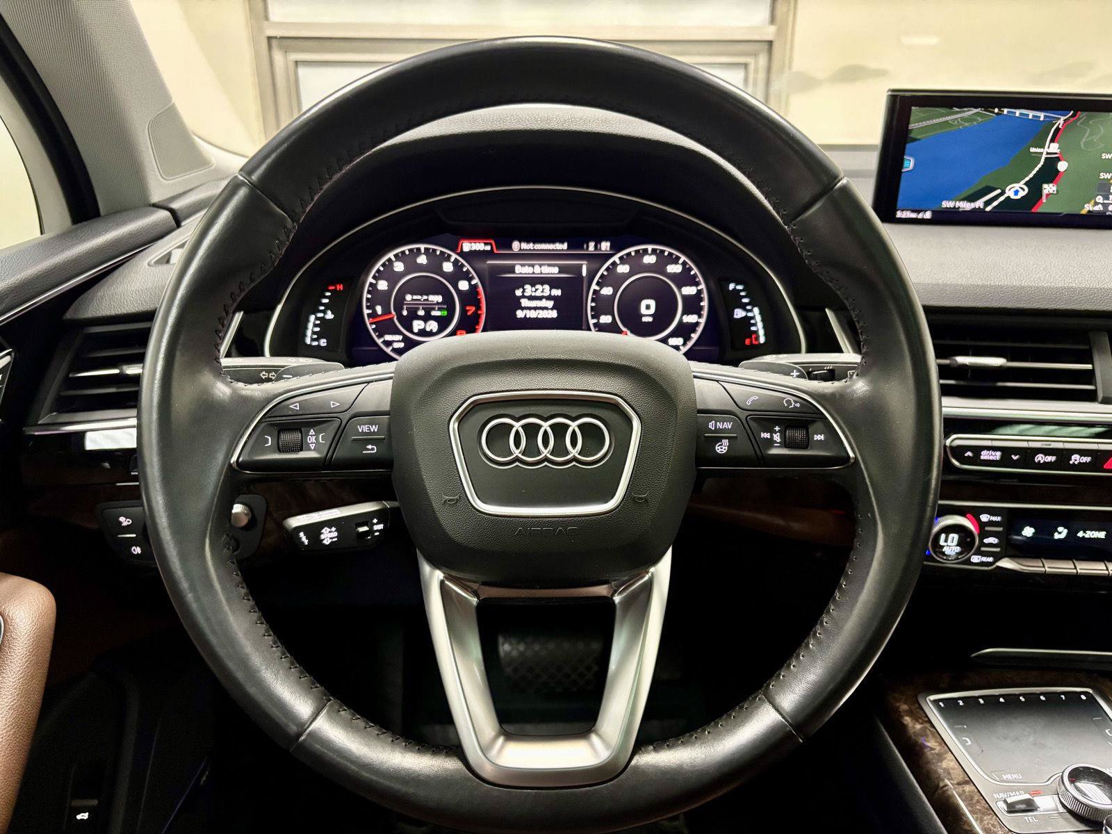 Used 2018 Audi Q7 3.0T Prestige AWD/4WD image 28