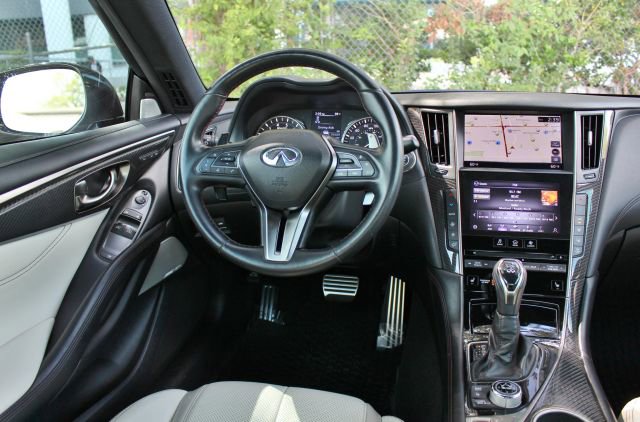 Used 2020 INFINITI Q60 Red Sport 400 w/ Proactive Package image 12