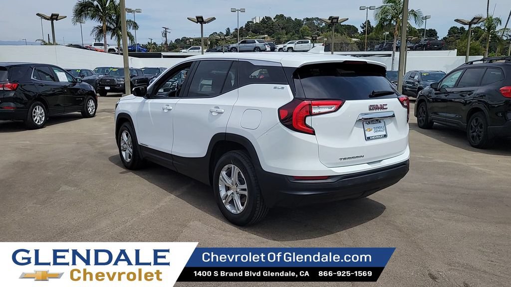 Certified 2024 GMC Terrain SLE FWD image 6