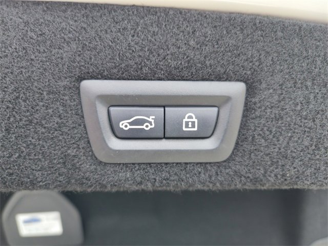 Used 2017 BMW 740i xDrive 740i xDrive image 11