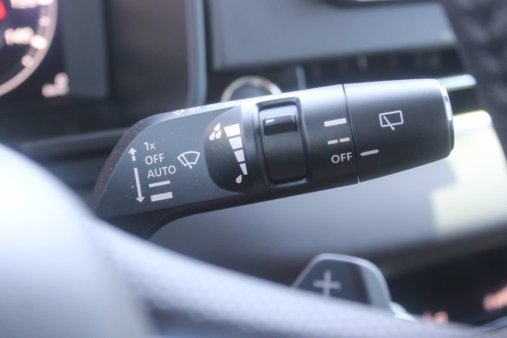 Used 2026 Nissan Rogue SL AWD/4WD image 41