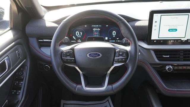 Used 2025 Ford Explorer ST-Line image 17