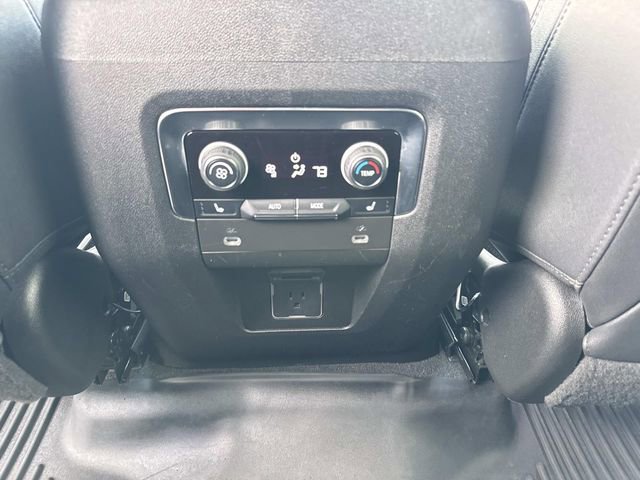 Used 2022 Chevrolet Tahoe RST w/ Luxury Package image 18