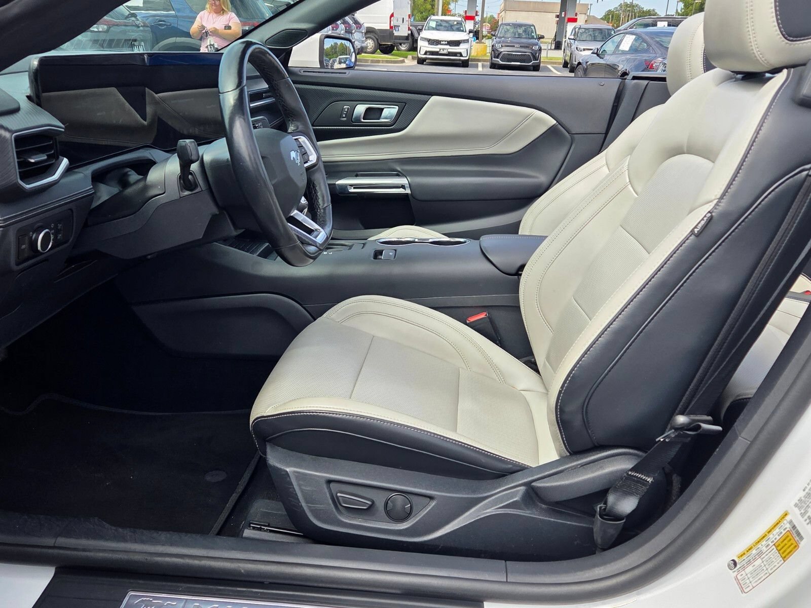 Used 2024 Ford Mustang Premium RWD image 4