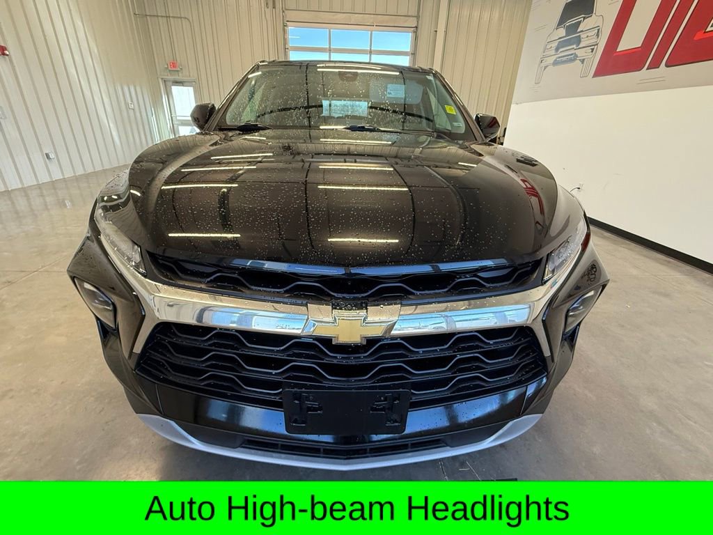 Used 2025 Chevrolet Blazer LT image 8