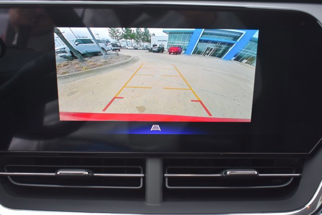 New 2026 Chevrolet Trax LT w/ Sunroof Package image 24