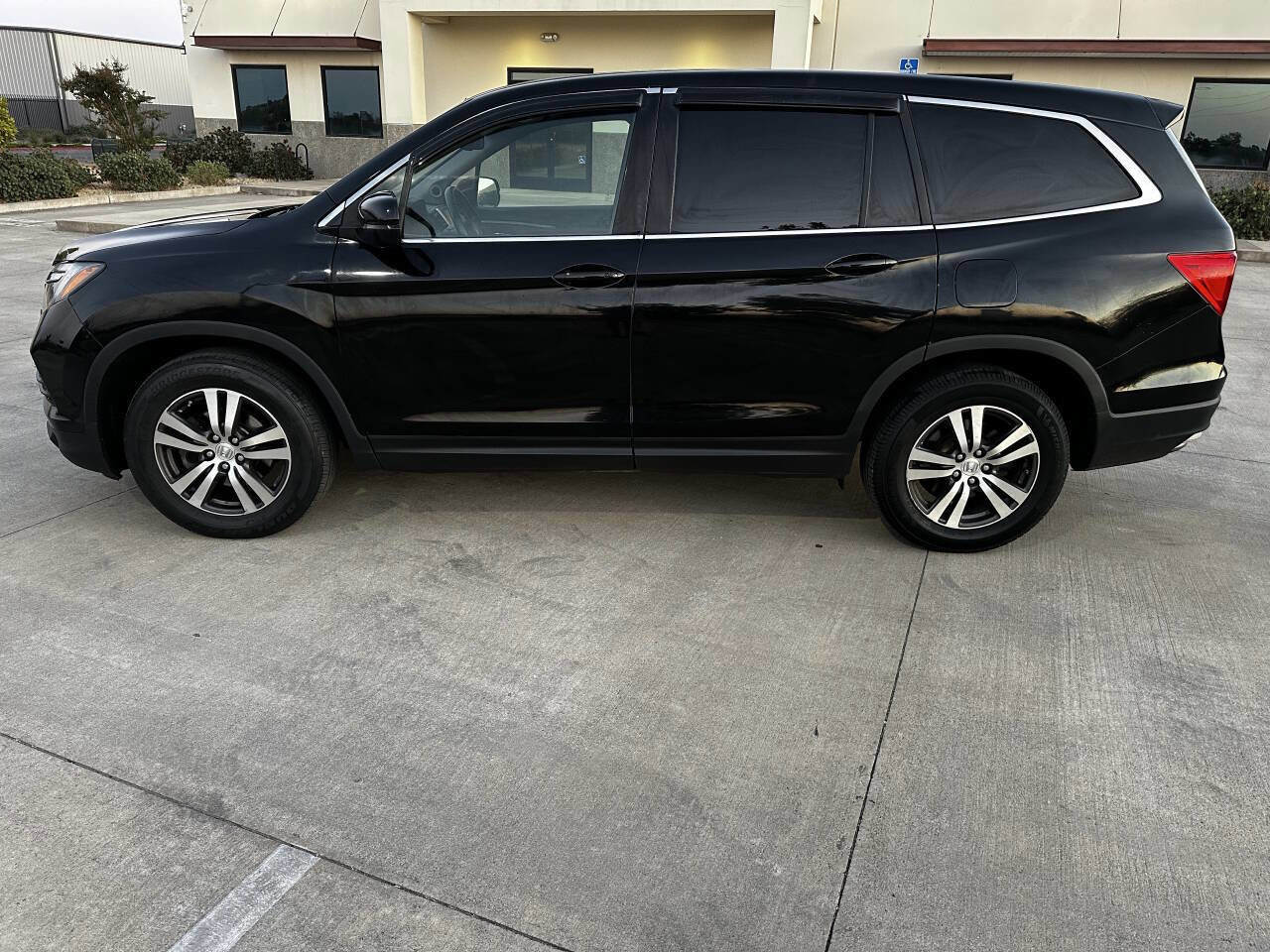 Used 2016 Honda Pilot EX-L image 60