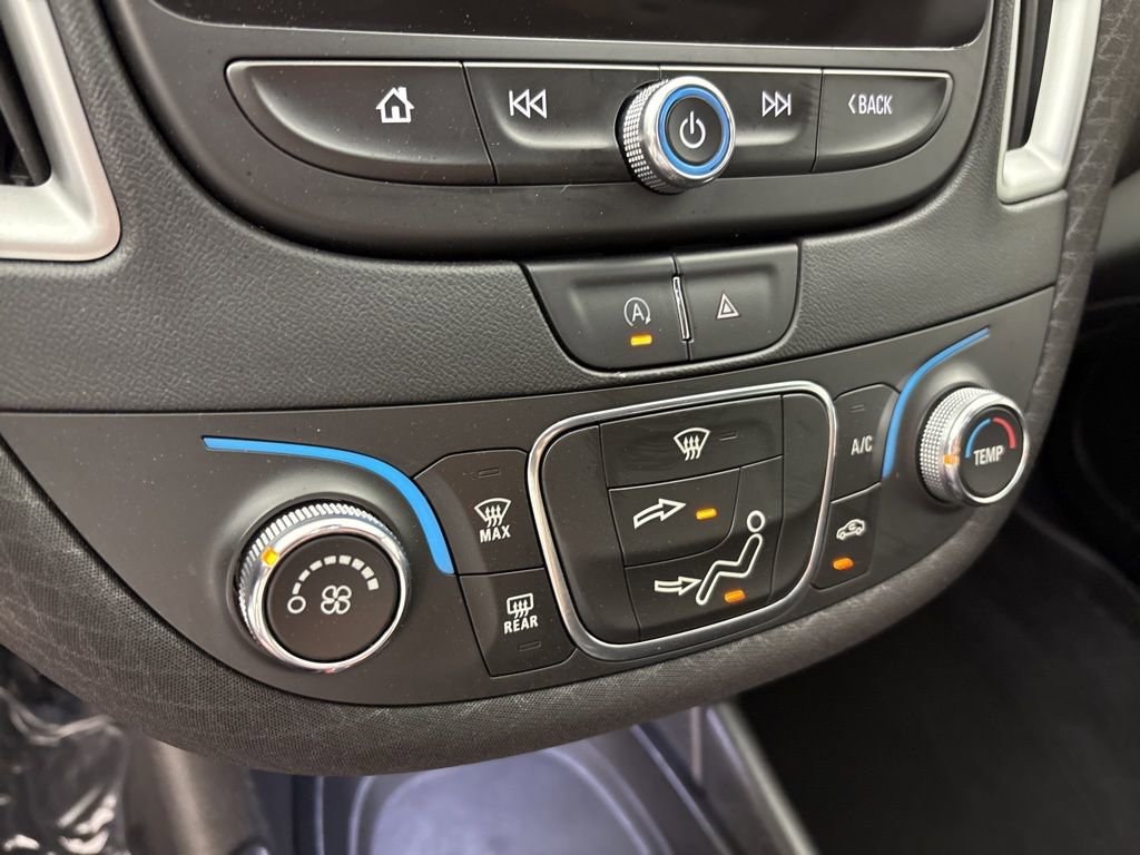 Used 2023 Chevrolet Malibu RS image 31