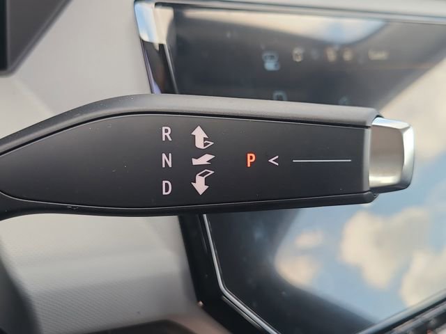 New 2027 Chevrolet Bolt LT w/ Comfort Package image 29