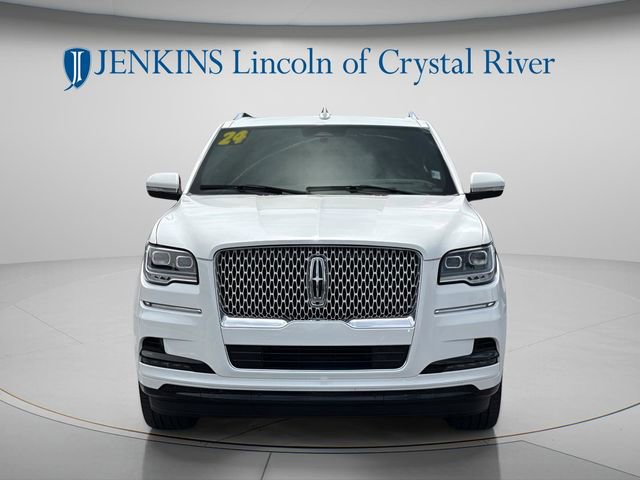 Certified 2024 Lincoln Navigator L Reserve AWD/4WD image 13