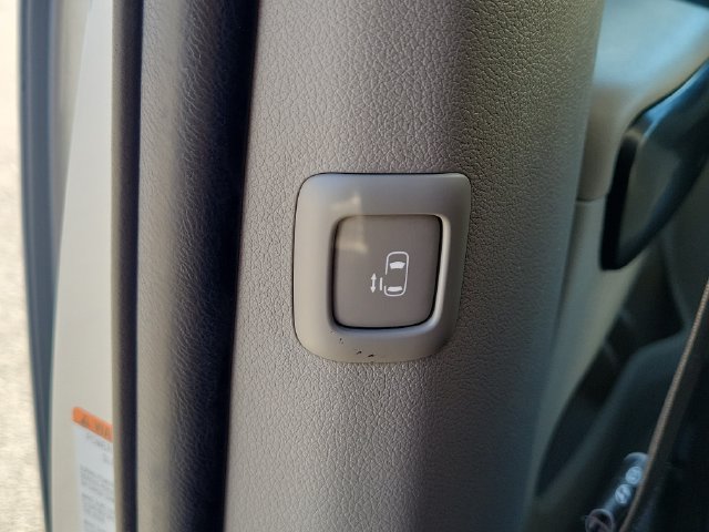 Used 2019 Kia Sedona EX FWD image 13