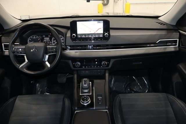 Used 2022 Mitsubishi Outlander SE AWD/4WD image 30
