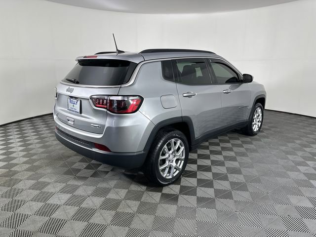 Used 2023 Jeep Compass Latitude w/ Sun and Sound Group image 8