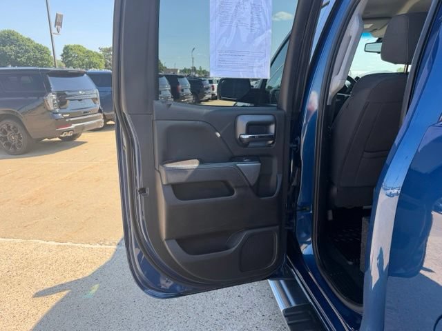Used 2018 Chevrolet Silverado 1500 LT w/ All Star Edition AWD/4WD image 35