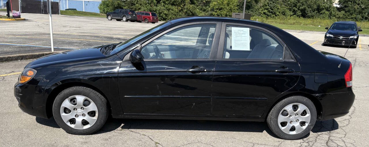 Used 2009 Kia Spectra EX FWD image 4