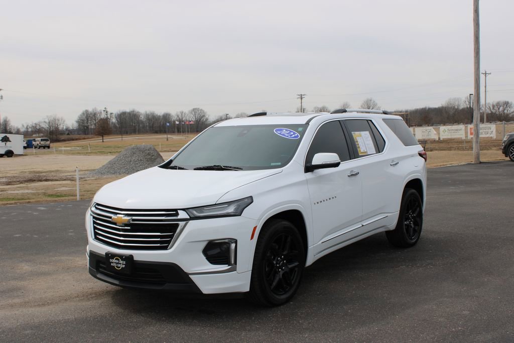 Used 2023 Chevrolet Traverse Premier AWD/4WD image 3