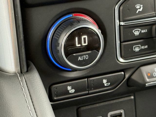 Used 2024 Chevrolet Suburban Z71 w/ Off-Road Capability Package image 19