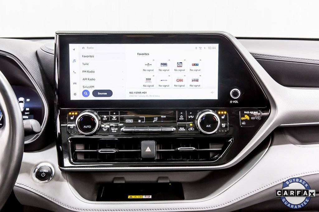 Used 2023 Toyota Highlander Platinum image 17