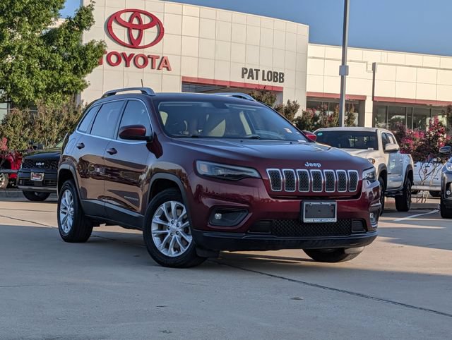 Used 2019 Jeep Cherokee Latitude w/ Popular Appearance Group FWD video 2
