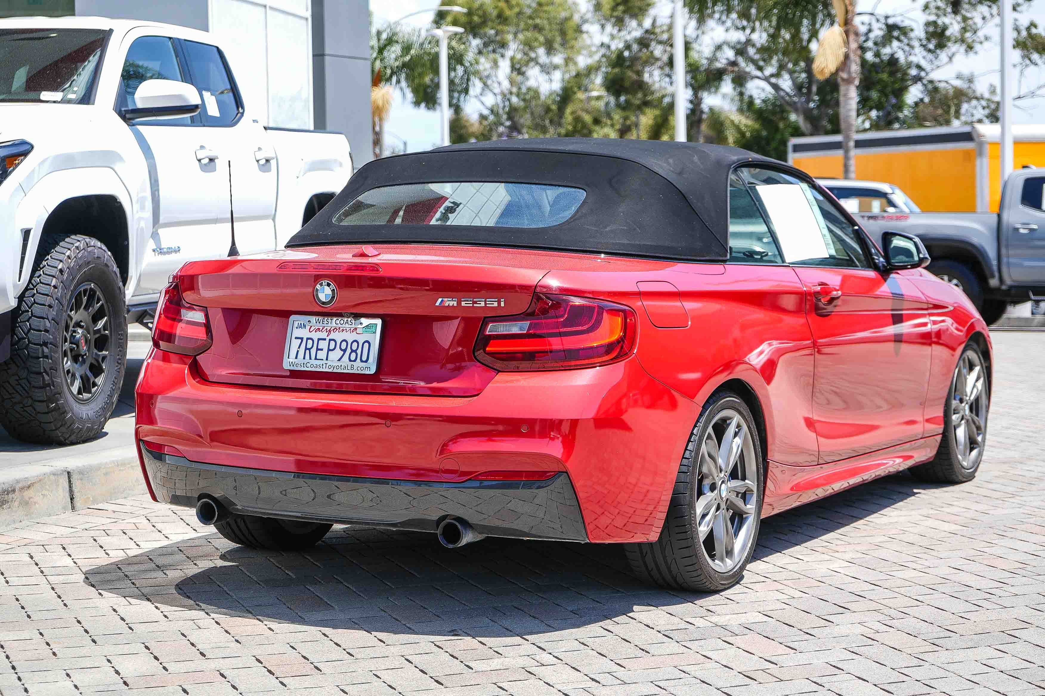 Used 2016 BMW M235i Convertible RWD image 7