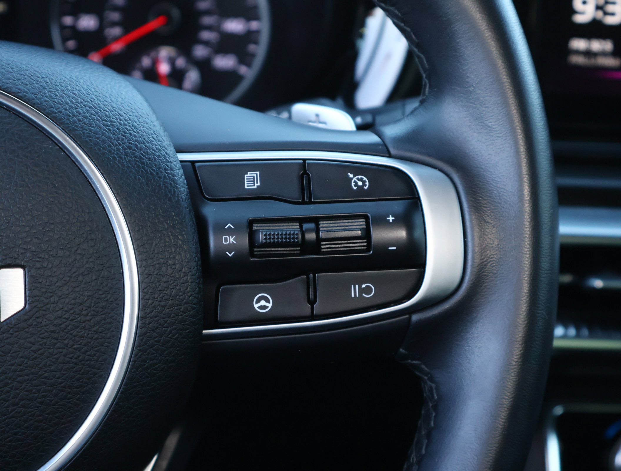 Used 2024 Kia K5 GT image 14