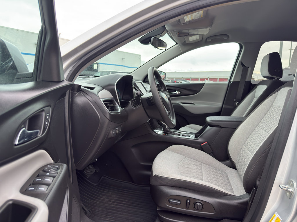 Used 2022 Chevrolet Equinox LT AWD/4WD image 11